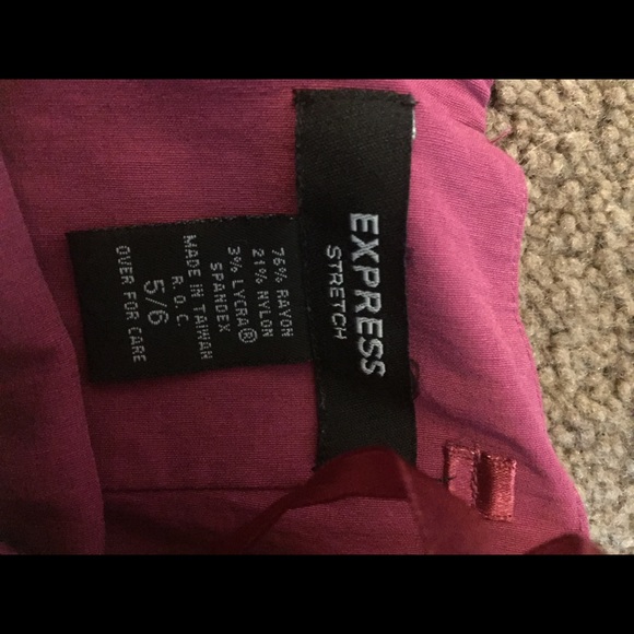 Express dress - Picture 2 of 2